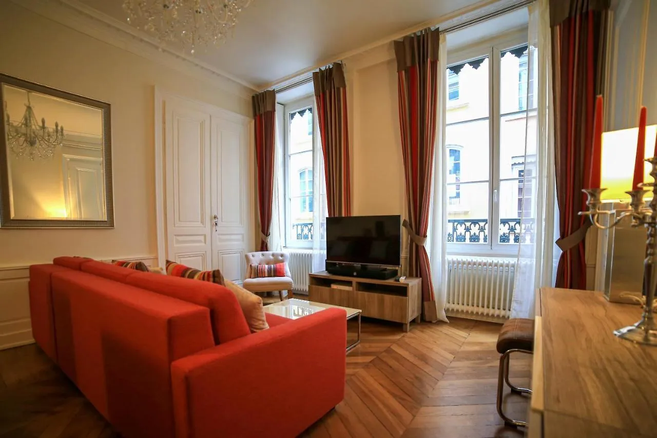 La Suite Lanterne Lyon France